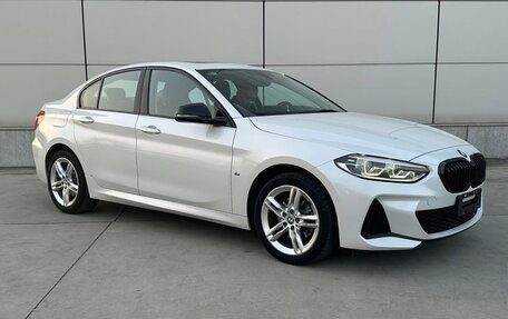 BMW 1 серия, 2022 год, 1 955 000 рублей, 2 фотография