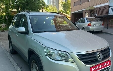 Volkswagen Tiguan I, 2011 год, 1 200 000 рублей, 2 фотография