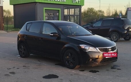 KIA cee'd I рестайлинг, 2010 год, 700 000 рублей, 3 фотография