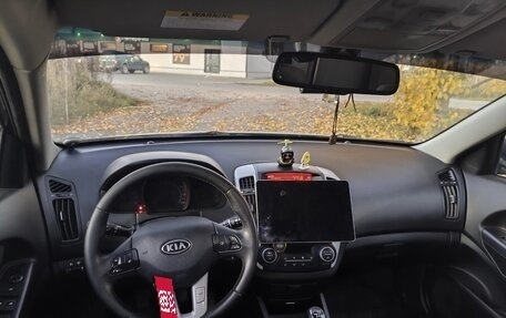 KIA cee'd I рестайлинг, 2010 год, 700 000 рублей, 11 фотография