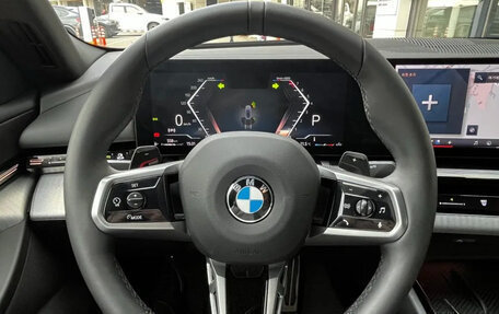 BMW 5 серия, 2024 год, 5 300 000 рублей, 8 фотография