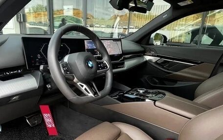 BMW 5 серия, 2024 год, 5 300 000 рублей, 5 фотография