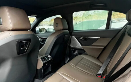 BMW 5 серия, 2024 год, 5 300 000 рублей, 17 фотография