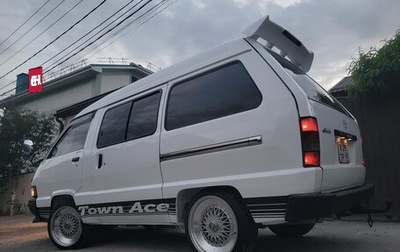 Toyota Town Ace III, 1987 год, 449 999 рублей, 1 фотография