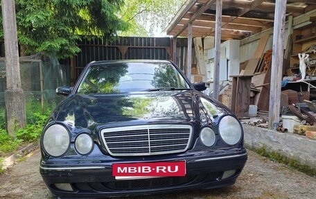 Mercedes-Benz E-Класс, 2000 год, 400 000 рублей, 1 фотография