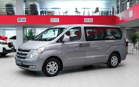Hyundai Grand Starex Grand Starex I рестайлинг 2, 2014 год, 1 650 000 рублей, 1 фотография