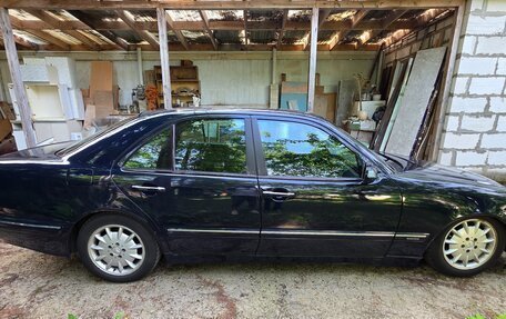 Mercedes-Benz E-Класс, 2000 год, 400 000 рублей, 5 фотография