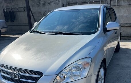 KIA cee'd I рестайлинг, 2008 год, 560 000 рублей, 2 фотография