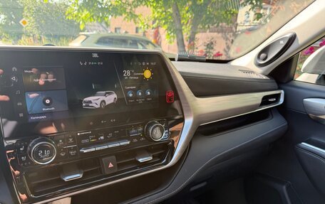 Toyota Highlander, 2025 год, 4 950 000 рублей, 8 фотография