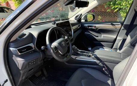 Toyota Highlander, 2025 год, 4 950 000 рублей, 6 фотография