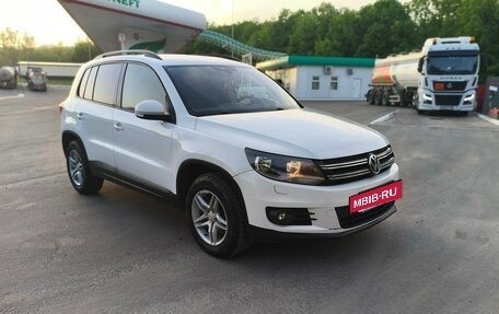 Volkswagen Tiguan I, 2014 год, 990 000 рублей, 3 фотография