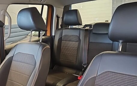 Volkswagen Amarok I рестайлинг, 2017 год, 2 590 000 рублей, 10 фотография