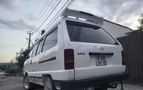 Toyota Town Ace III, 1987 год, 449 999 рублей, 7 фотография
