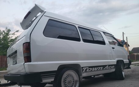 Toyota Town Ace III, 1987 год, 449 999 рублей, 6 фотография