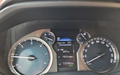 Toyota Land Cruiser Prado 150 рестайлинг 2, 2017 год, 4 600 000 рублей, 4 фотография