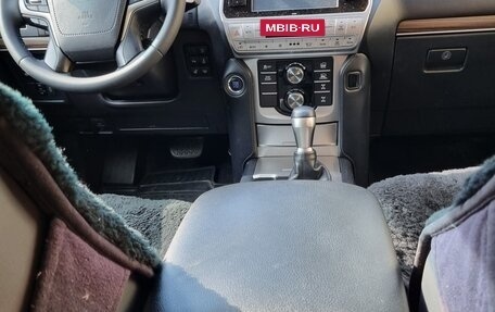 Toyota Land Cruiser Prado 150 рестайлинг 2, 2017 год, 4 600 000 рублей, 2 фотография