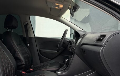 Volkswagen Polo VI (EU Market), 2014 год, 850 000 рублей, 24 фотография