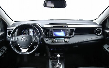 Toyota RAV4, 2018 год, 2 630 000 рублей, 15 фотография