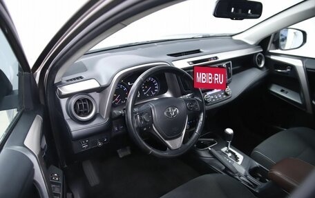Toyota RAV4, 2018 год, 2 630 000 рублей, 11 фотография
