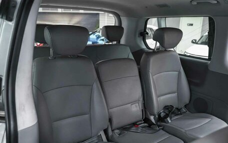 Hyundai Grand Starex Grand Starex I рестайлинг 2, 2014 год, 1 650 000 рублей, 12 фотография