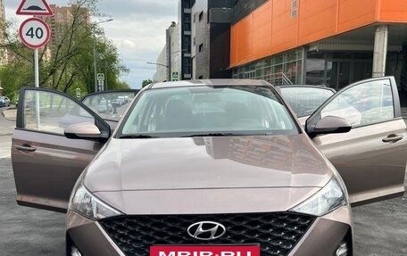 Hyundai Solaris II рестайлинг, 2020 год, 1 250 000 рублей, 11 фотография