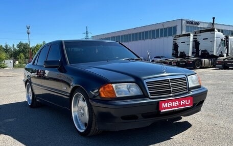 Mercedes-Benz C-Класс, 1997 год, 750 000 рублей, 2 фотография