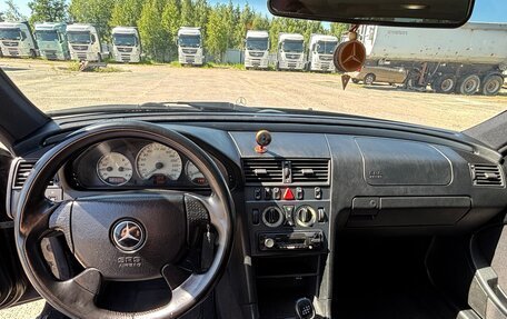 Mercedes-Benz C-Класс, 1997 год, 750 000 рублей, 19 фотография