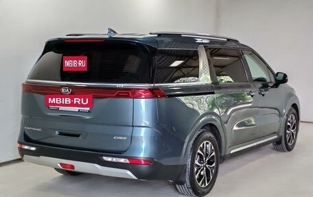 KIA Carnival, 2021 год, 3 900 000 рублей, 5 фотография