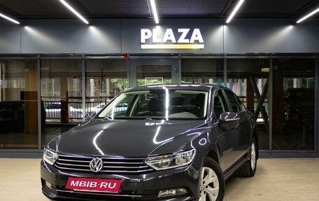 Volkswagen Passat B8 рестайлинг, 2018 год, 1 749 000 рублей, 1 фотография