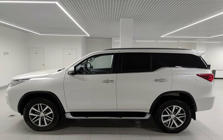 Toyota Fortuner II, 2017 год, 3 449 000 рублей, 10 фотография