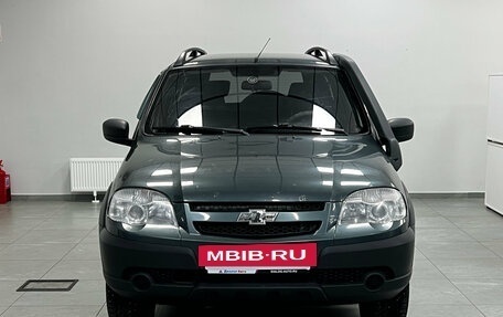 Chevrolet Niva I рестайлинг, 2017 год, 770 000 рублей, 6 фотография