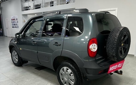 Chevrolet Niva I рестайлинг, 2017 год, 770 000 рублей, 5 фотография