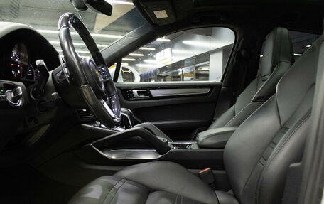 Porsche Cayenne III, 2019 год, 10 719 000 рублей, 8 фотография