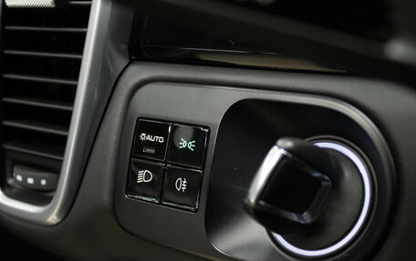 Porsche Cayenne III, 2019 год, 10 719 000 рублей, 18 фотография