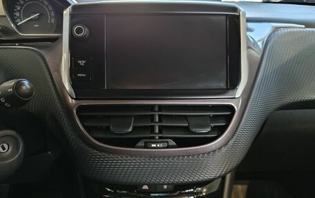 Peugeot 2008 II, 2014 год, 849 000 рублей, 11 фотография