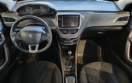 Peugeot 2008 II, 2014 год, 849 000 рублей, 12 фотография