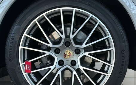Porsche Cayenne III, 2023 год, 12 890 000 рублей, 14 фотография