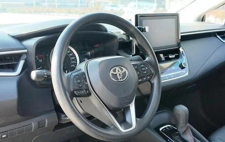 Toyota Corolla, 2022 год, 1 365 000 рублей, 10 фотография