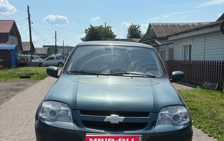 Chevrolet Niva I рестайлинг, 2012 год, 525 000 рублей, 1 фотография