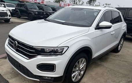 Volkswagen T-Roc I, 2023 год, 1 480 000 рублей, 4 фотография