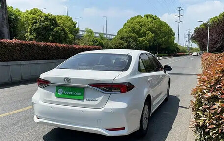 Toyota Corolla, 2022 год, 1 350 000 рублей, 4 фотография