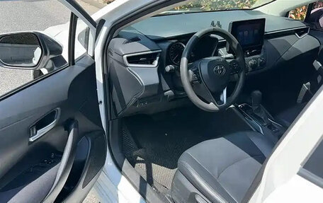 Toyota Corolla, 2022 год, 1 350 000 рублей, 6 фотография