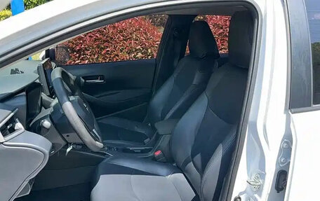 Toyota Corolla, 2022 год, 1 350 000 рублей, 7 фотография