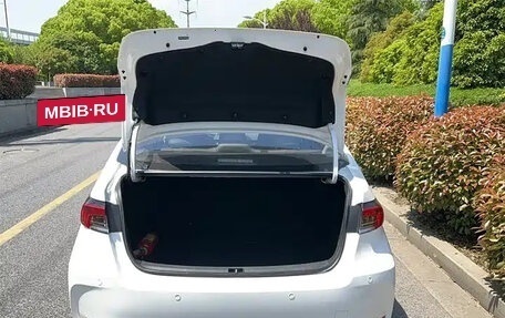 Toyota Corolla, 2022 год, 1 350 000 рублей, 15 фотография