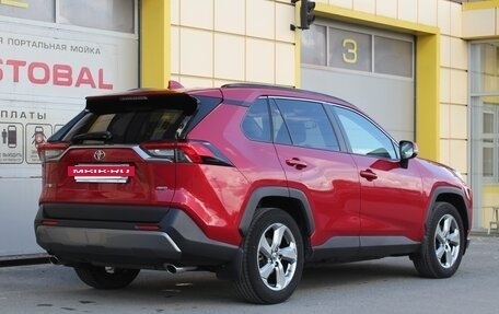 Toyota RAV4, 2021 год, 3 050 000 рублей, 6 фотография