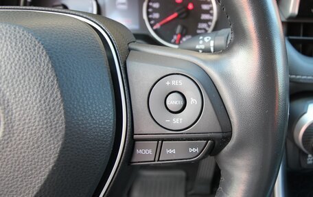 Toyota RAV4, 2021 год, 3 050 000 рублей, 23 фотография