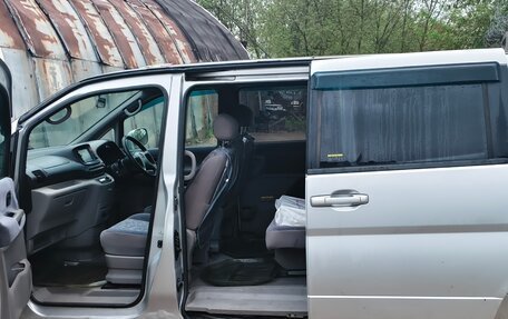 Nissan Serena II, 2000 год, 550 000 рублей, 3 фотография