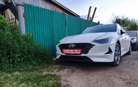 Hyundai Sonata VIII, 2022 год, 2 250 000 рублей, 2 фотография