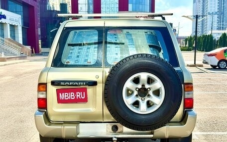 Nissan Safari IV, 2001 год, 1 500 000 рублей, 8 фотография