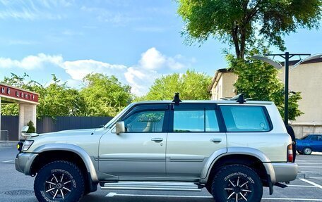 Nissan Safari IV, 2001 год, 1 500 000 рублей, 38 фотография